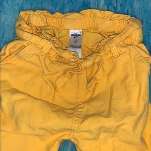 Like new Osh Kosh B’gosh mustard colored pants